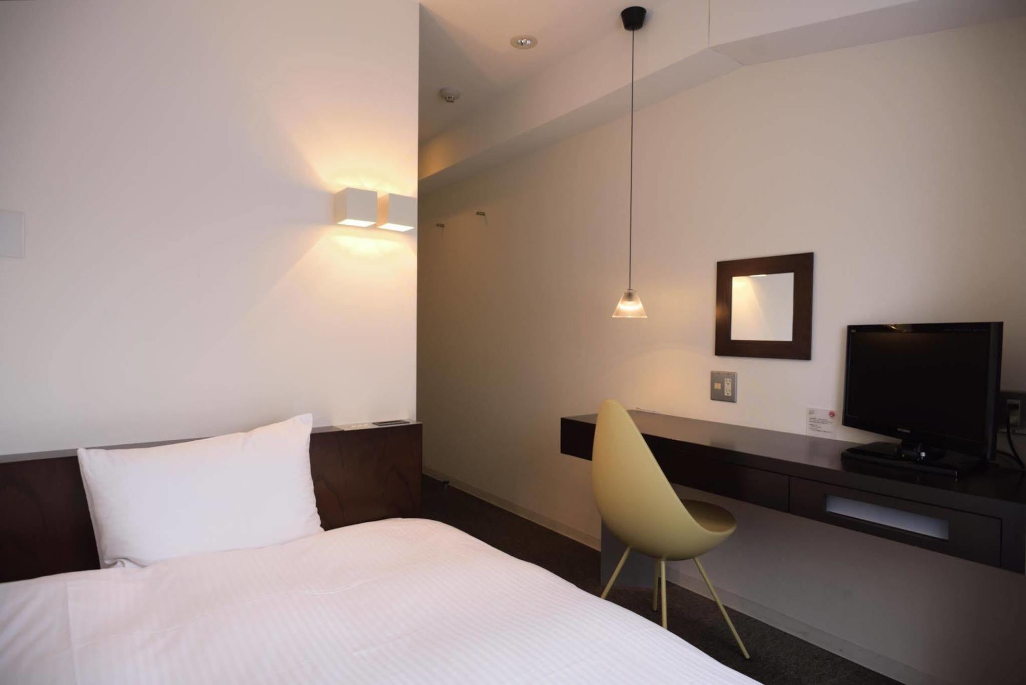 7 Days Hotel Plus Kōchi Exteriör bild